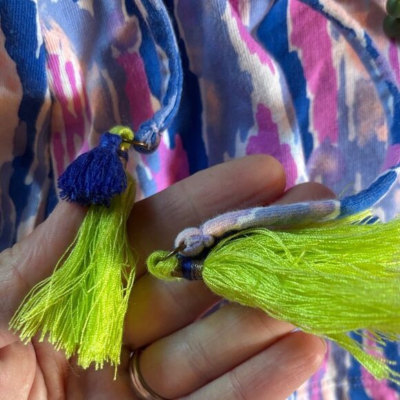 Lilly Pulitzer Blue and Pink Patterned Athletic Shorts - Picture 5 of 11